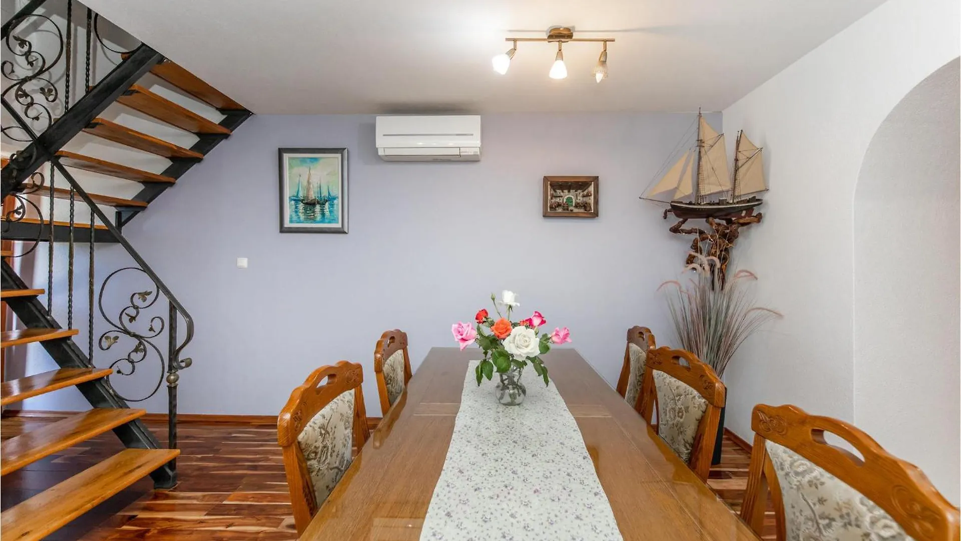 Holiday home Awesome Home In Seget Donji With House Sea View Trogir